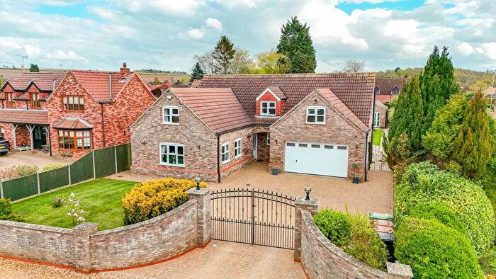 5 Bedroom Chalet For Sale In Sandy Lane, Ingoldisthorpe, King's Lynn, Norfolk, PE31