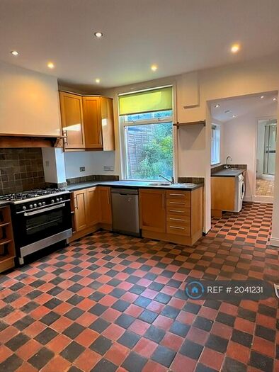 4 Bedroom Terraced House To Rent In Anderson Road, Bearwood, B66