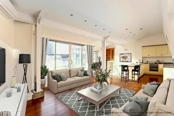 2 Bedroom Flat To Rent In Carlyle Court, Chelsea, SW10