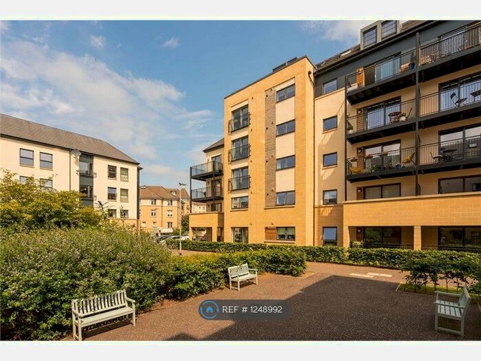 2 Bedroom Flat To Rent In Hatters Lane, Edinburgh, EH7