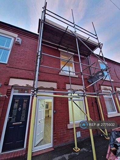 3 Bedroom Terraced House To Rent In Norway Street, Salford, M6