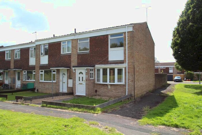 3 Bedroom Property To Rent In Markenfield, Toothill, Swindon, SN5