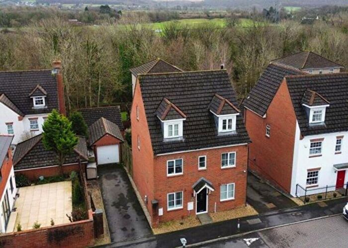 5 Bedroom Detached House For Sale In Bryn Dryslwyn, Bridgend, CF31