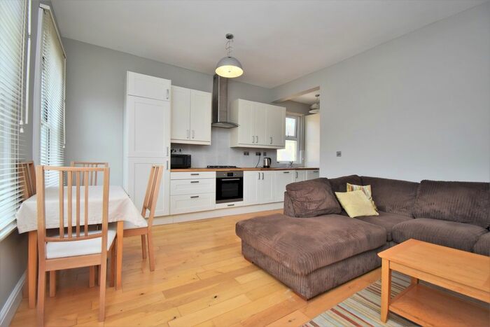 2 Bedroom Maisonette To Rent In Blythe Vale, London, SE6