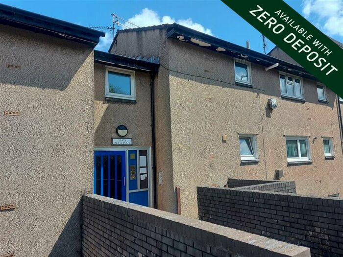 2 Bedroom Flat To Rent In Broadway, Pontypool, NP4