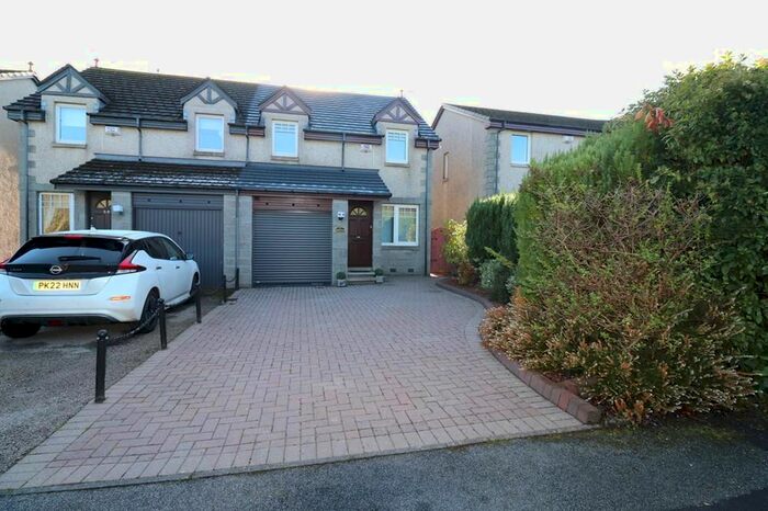 3 Bedroom Semi-Detached House To Rent In Thorngrove Crescent, Aberdeen, AB15