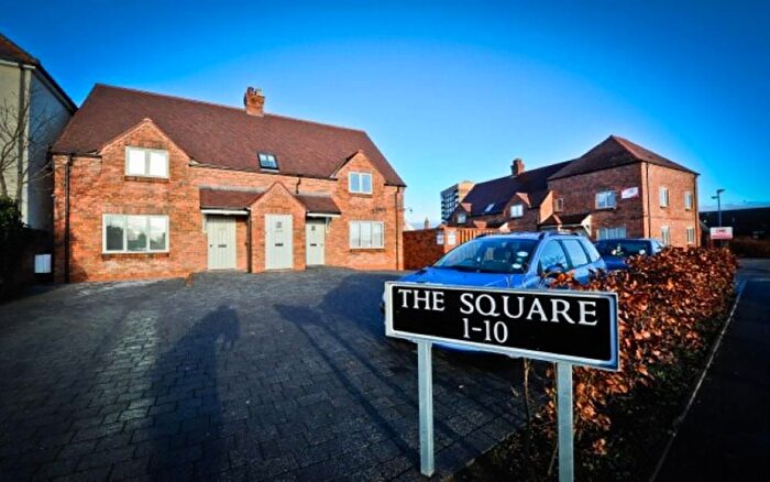 3 Bedroom Flat To Rent In Swanpool Walk, Worcester St. Johns, Worcester, WR2