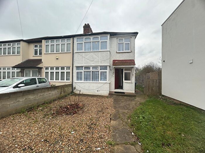 3 Bedroom Semi-Detached House To Rent In Clifford Road, London, N9