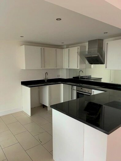 2 Bedroom Flat To Rent In Castletown, Portland, DT5