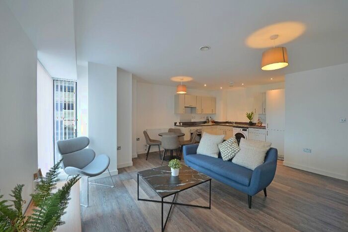 2 Bedroom Apartment To Rent In Pershore Street, Birmingham, B5