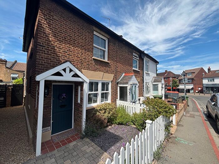 2 Bedroom End Terrace House To Rent In Park Road, Chislehurst, BR7