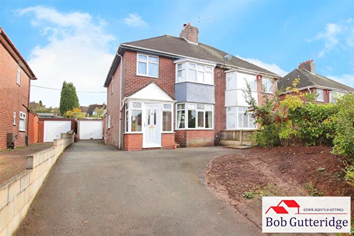 3 Bedroom Semi-detached House For Sale In Marina Drive, May Bank, Newcastle, ST5