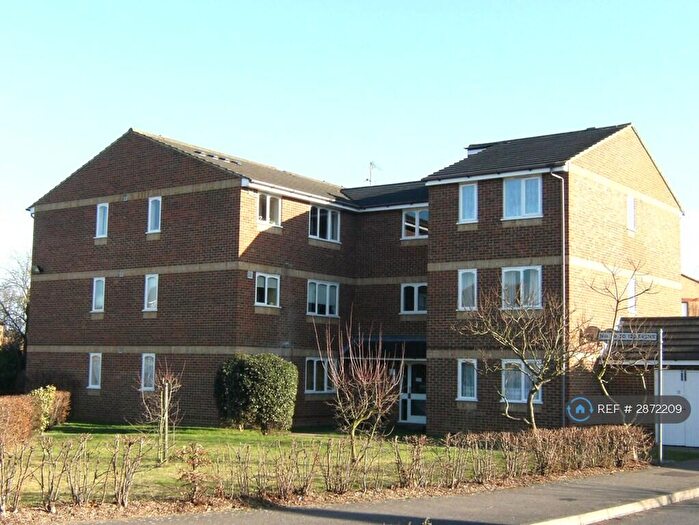 1 Bedroom Flat To Rent In Lowestoft Drive, Slough, SL1