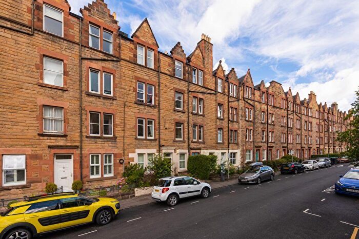1 Bedroom Flat For Sale In / Temple Park Crescent, Edinburgh, EH11