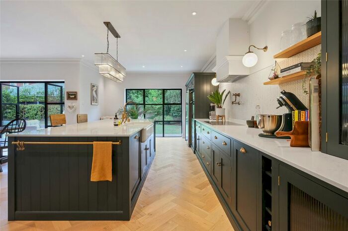 5 Bedroom Detached House For Sale In Beechwood Avenue, Weybridge, Surrey, KT13