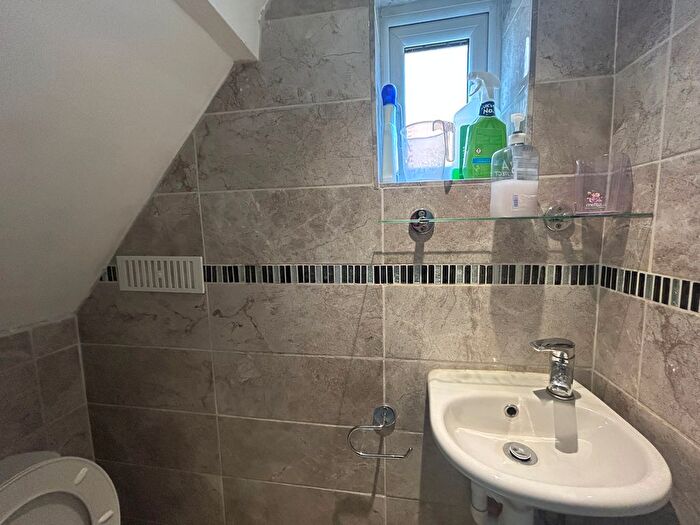4 Bedroom Property To Rent In Brasenose Driftway, Oxford, OX4