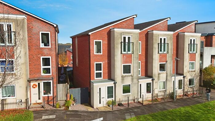 4 Bedroom End Terrace House For Sale In Pepper Mill, Lawley Village, Telford, Shropshire, TF4