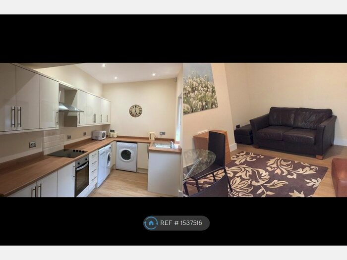 3 Bedroom Semi-Detached House To Rent In Huntingdon Street, Nottingham, NG1