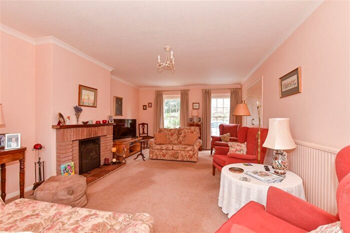 6 Bedroom Detached House For Sale In Mill Close, Wickhambreaux, Canterbury, Kent, CT3