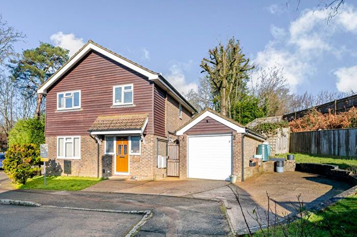 3 Bedroom Detached House For Sale In Swaines Way, Heathfield, TN21