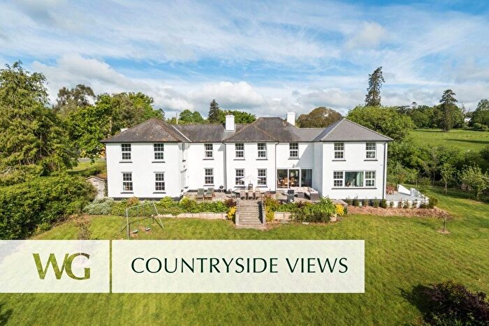 5 Bedroom Detached House For Sale In Chudleigh, Newton Abbot, TQ13