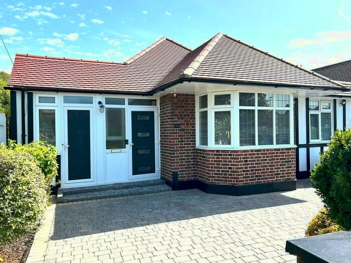 Studio To Rent In Rayners Lane, Pinner, HA5