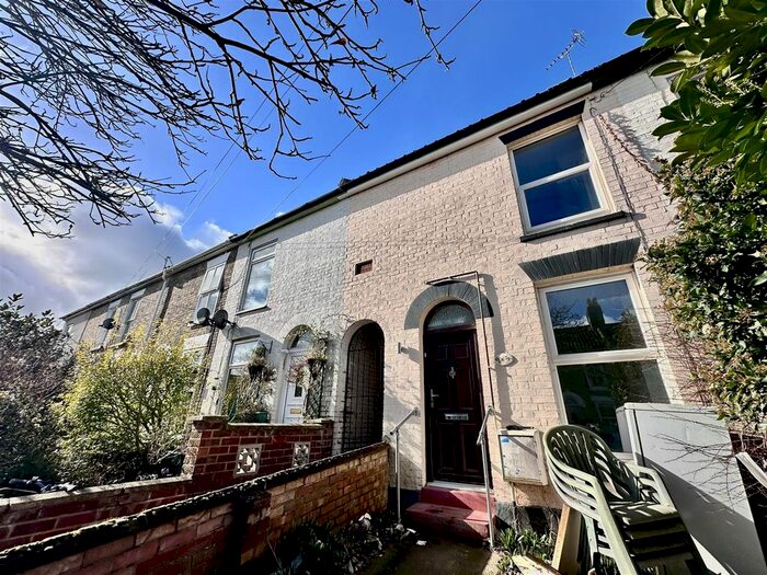 3 Bedroom Terraced House To Rent In Connaught Road, Norwich, NR2