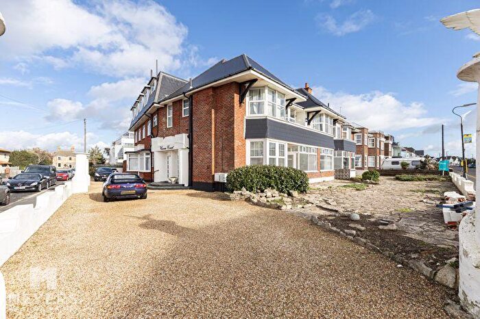 2 Bedroom Apartment To Rent In Haven Court, Marine Road, Southbourne, BH6