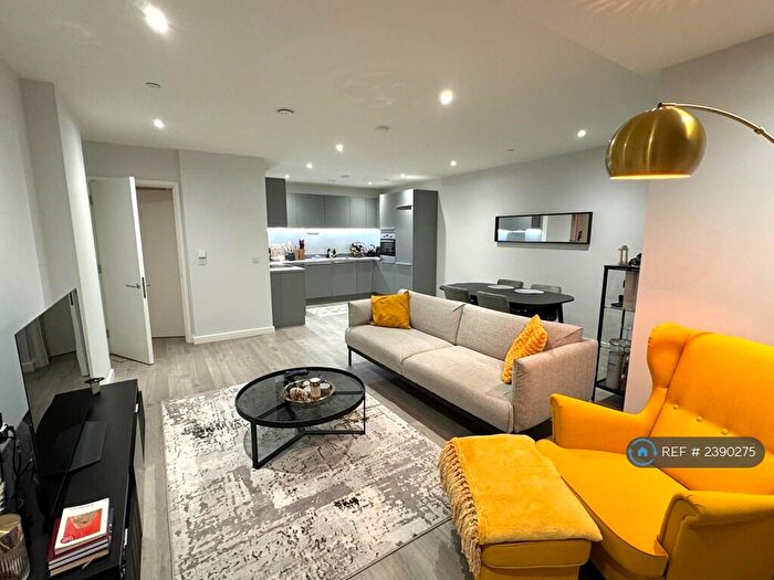 2 Bedroom Flat To Rent In Millstream Tower, London, N17