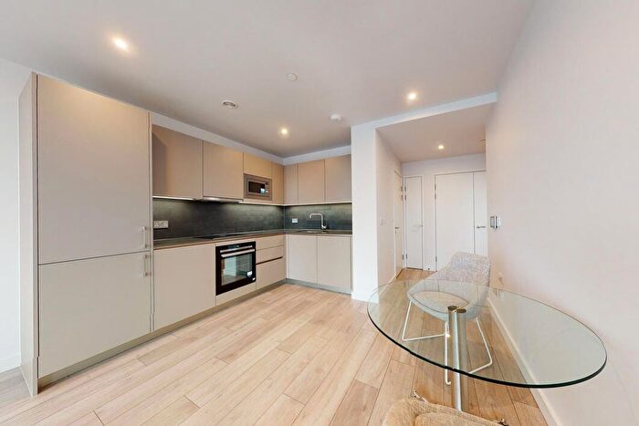 1 Bedroom Flat To Rent In , New Kent Road, London, SE1