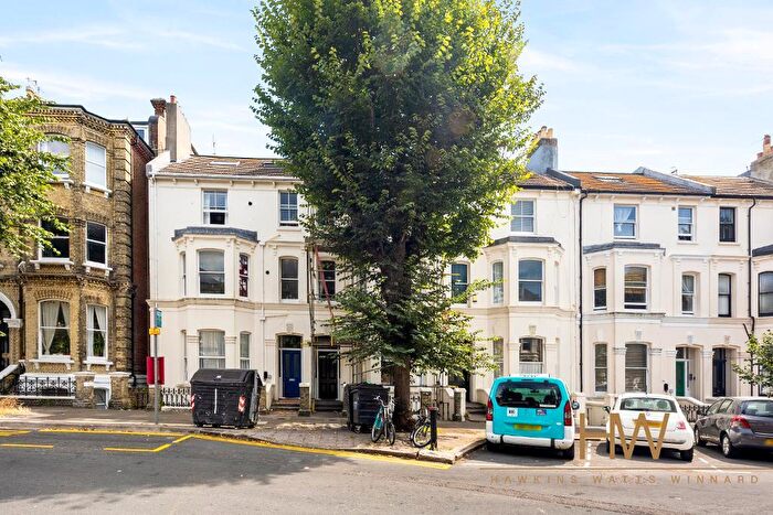 1 Bedroom Apartment For Sale In Tisbury Road, Hove, BN3