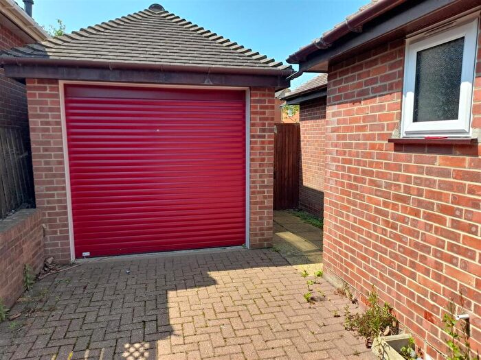 2 Bedroom Detached Bungalow For Sale In Burndell Road, Yapton, BN18