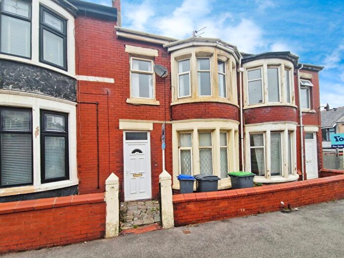 3 Bedroom Terraced House For Sale In Leckhampton Road, Blackpool, Lancashire, FY1