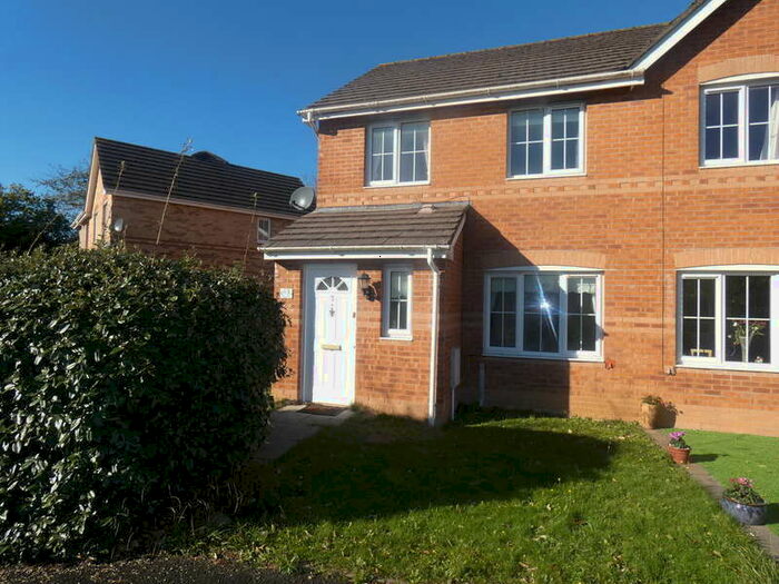 3 Bedroom Semi-Detached House To Rent In Maes Gwyn, Broadlands, Bridgend County Borough, CF31