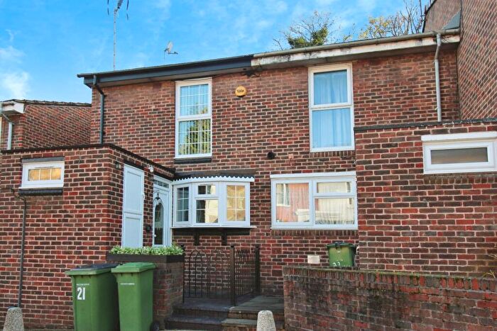 2 Bedroom Terraced House For Sale In Congleton Grove, London, SE18