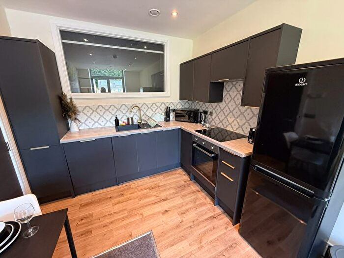 2 Bedroom Flat To Rent In Stanley Mills, Britannia Road, Huddersfield, HD3