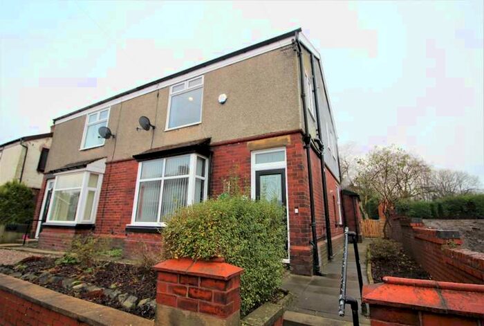 3 Bedroom Detached House For Sale In New Hall Road Bury, BL9