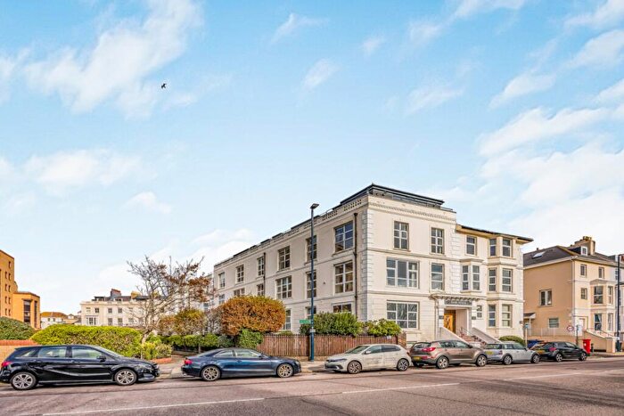 2 Bedroom Apartment For Sale In Clarence Parade, Southsea, Hampshire, PO5