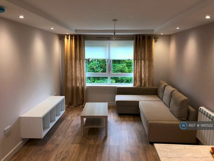 1 Bedroom Flat To Rent In Kennedy Path, Glasgow, G4