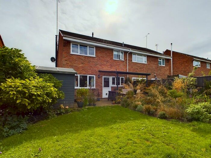 3 Bedroom Semi-Detached House For Sale In Hollow Lane, Draycott-in-the-Clay, DE6