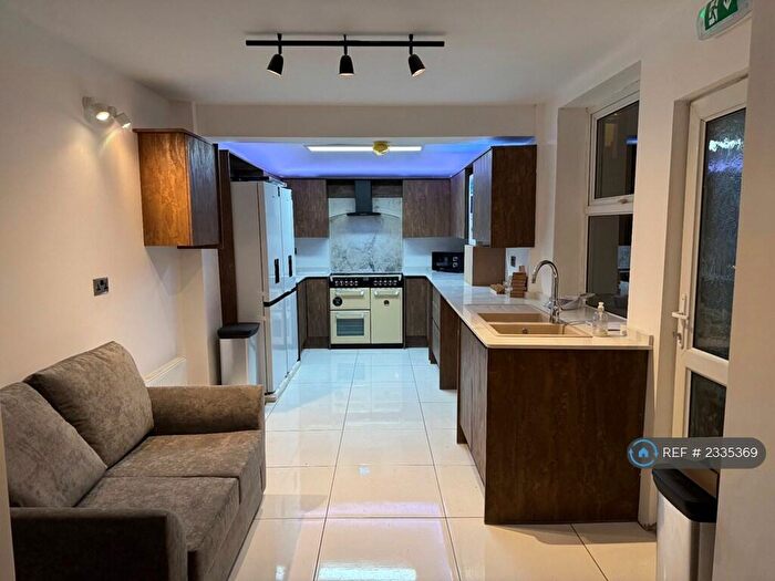 6 Bedroom Terraced House To Rent In Leopold Road, Kensington, Liverpool, L7