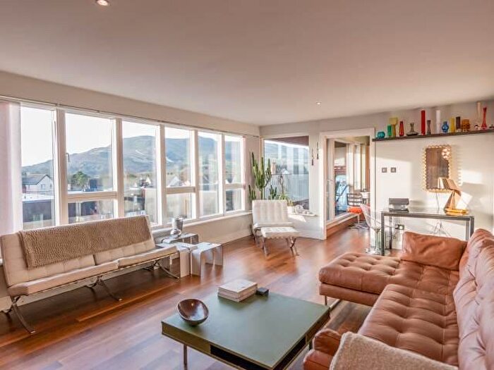 3 Bedroom Flat To Rent In Margaret Rose Avenue, Fairmilehead, Edinburgh, EH10