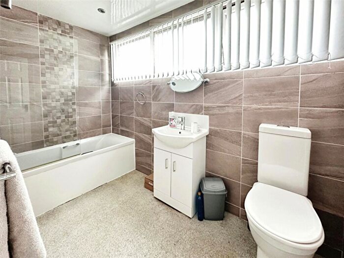 3 Bedroom End Of Terrace House For Sale In Pattens Close, Netherton, Merseyside, L30