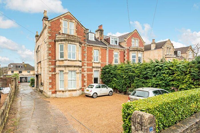 1 Bedroom Flat For Sale In Combe Park, Bath, BA1