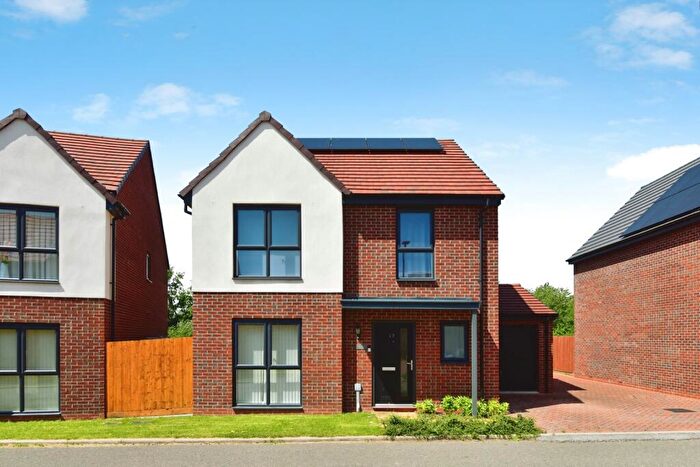 4 Bedroom Detached House For Sale In Dartmoor Close, Newcastle, Staffordshire, ST5
