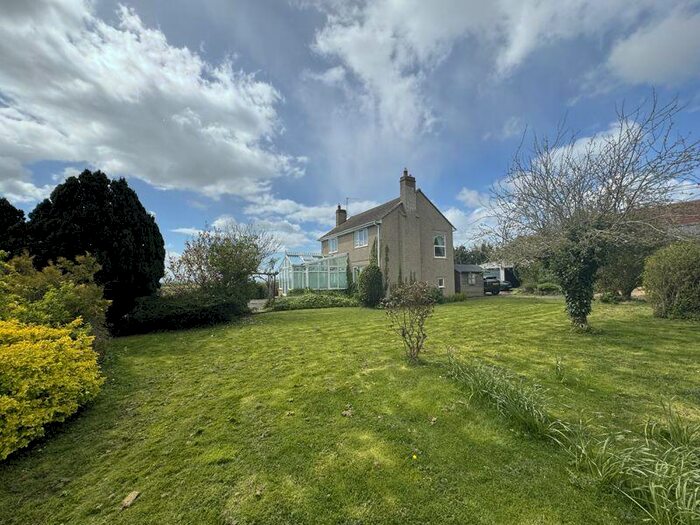 3 Bedroom Detached House For Sale In Sparkford Road, West Camel, BA22