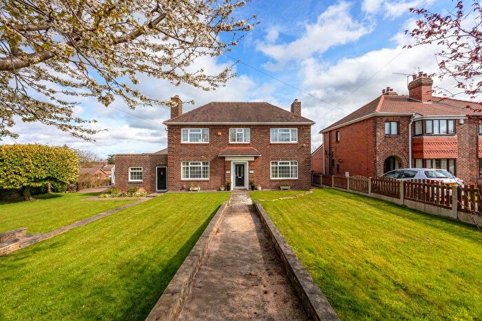 4 Bedroom Detached House For Sale In Paddock Road, Staincross, Barnsley, S75