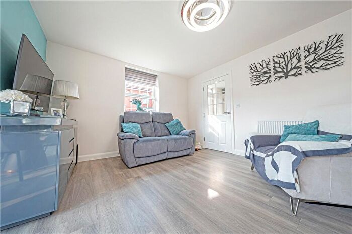 4 Bedroom Detached House For Sale In Collins Grove, Tamworth, Staffordshire, B78