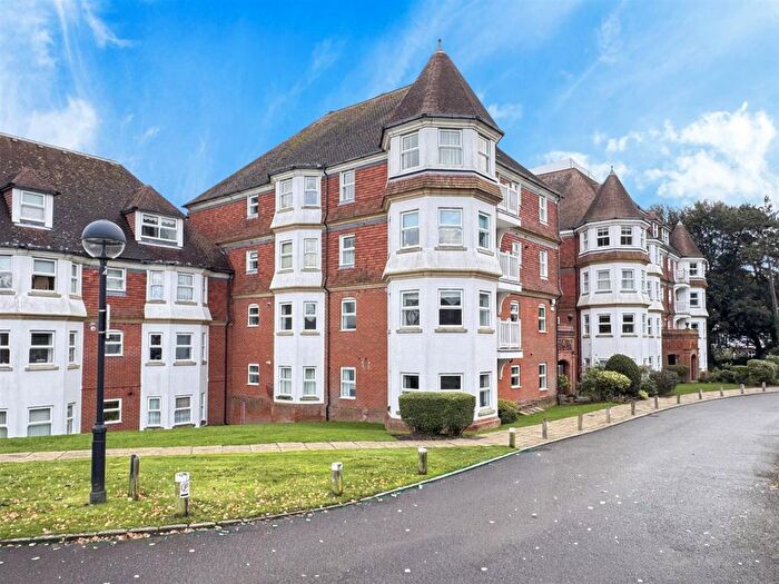 2 Bedroom Flat For Sale In St. Annes Road, Eastbourne, BN21