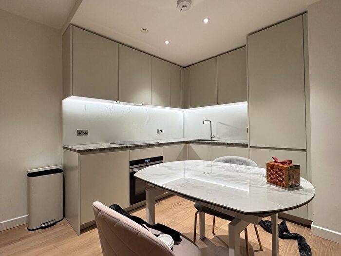 1 Bedroom Flat To Rent In Upper Riverside, London, SE10